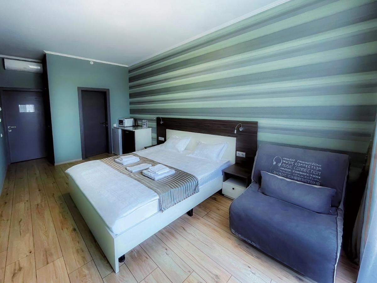 Sealine Apart-Hotel Odessa Buitenkant foto